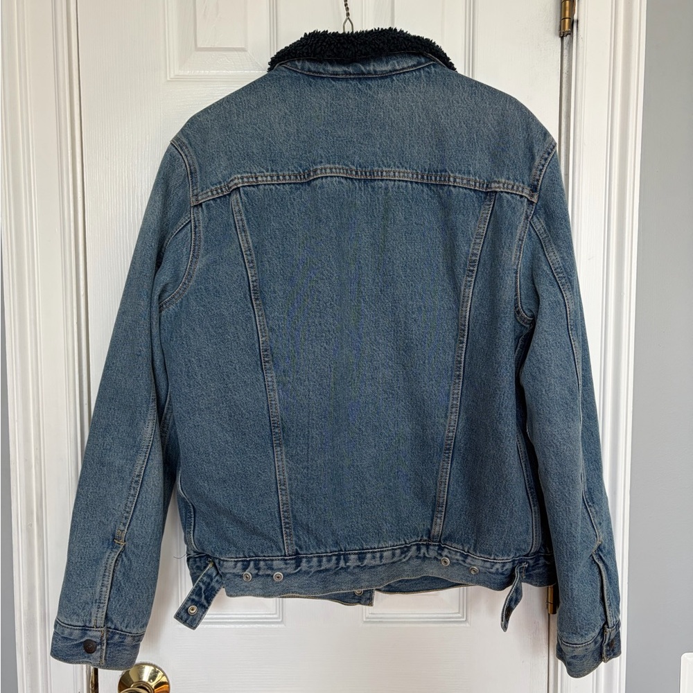 Levi's Navy Blue Sherpa Lined Denim Trucker Jacket - Picture 2 of 9